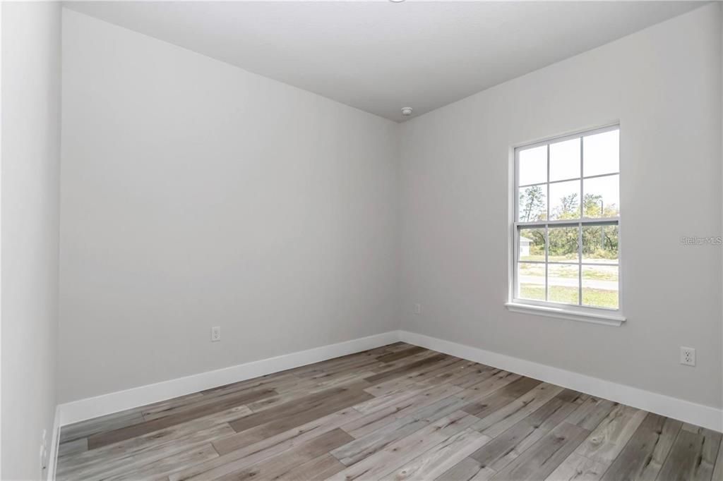 For Rent: $1,900 (4 beds, 2 baths, 1765 Square Feet)