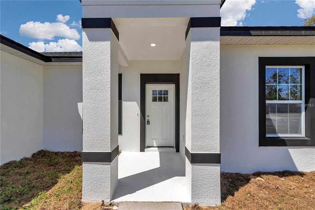 For Rent: $1,900 (4 beds, 2 baths, 1765 Square Feet)