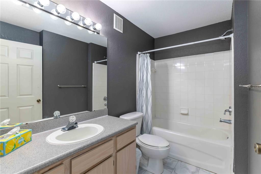 В аренду: $1,950 (3 спален, 2 ванн, 1224 Квадратных фут)