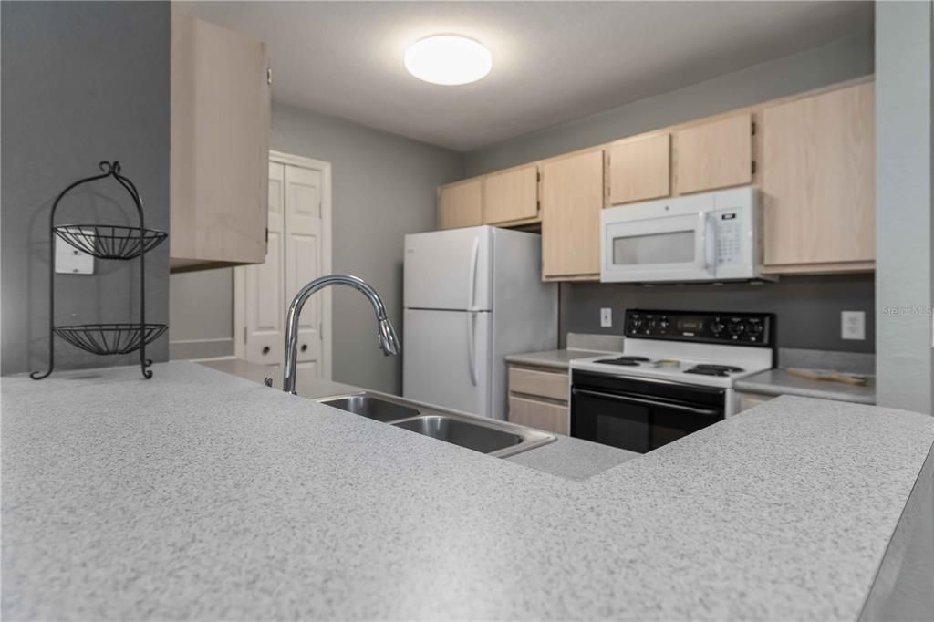 В аренду: $1,950 (3 спален, 2 ванн, 1224 Квадратных фут)