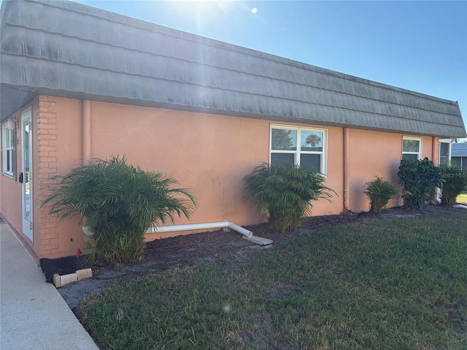 For Rent: $1,475 (1 beds, 1 baths, 800 Square Feet)