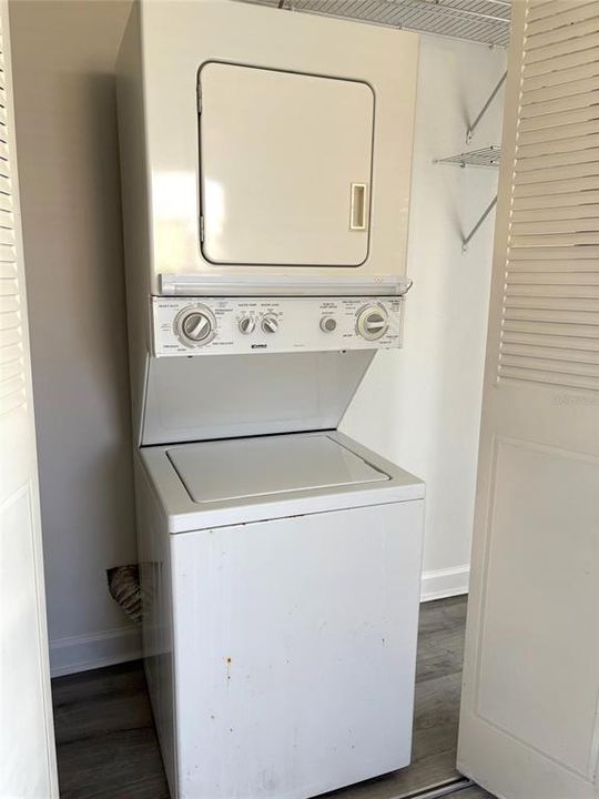 For Rent: $1,475 (1 beds, 1 baths, 800 Square Feet)