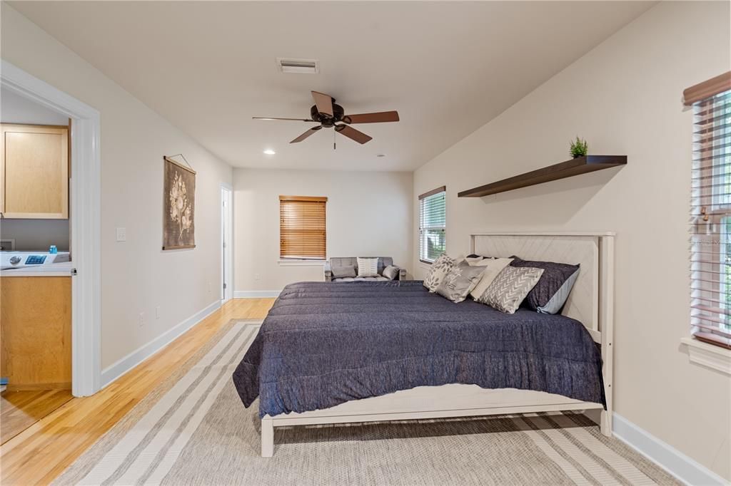 For Rent: $2,500 (4 beds, 2 baths, 2459 Square Feet)