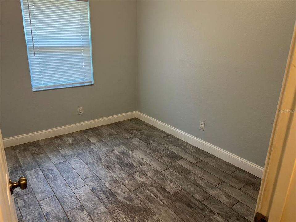 出租: $2,000 (3 贝兹, 1 浴室, 850 平方英尺)