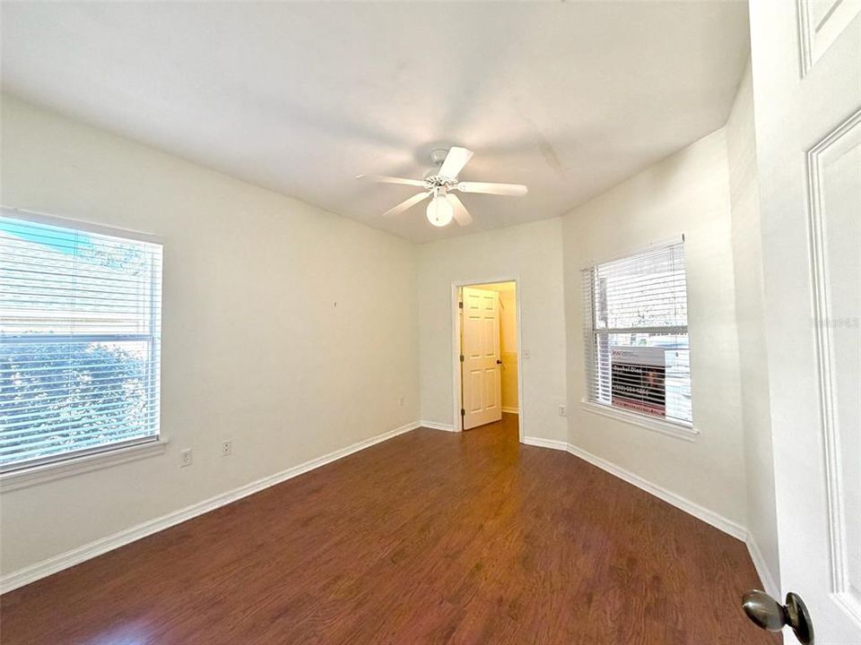 出租: $1,500 (2 贝兹, 2 浴室, 1293 平方英尺)