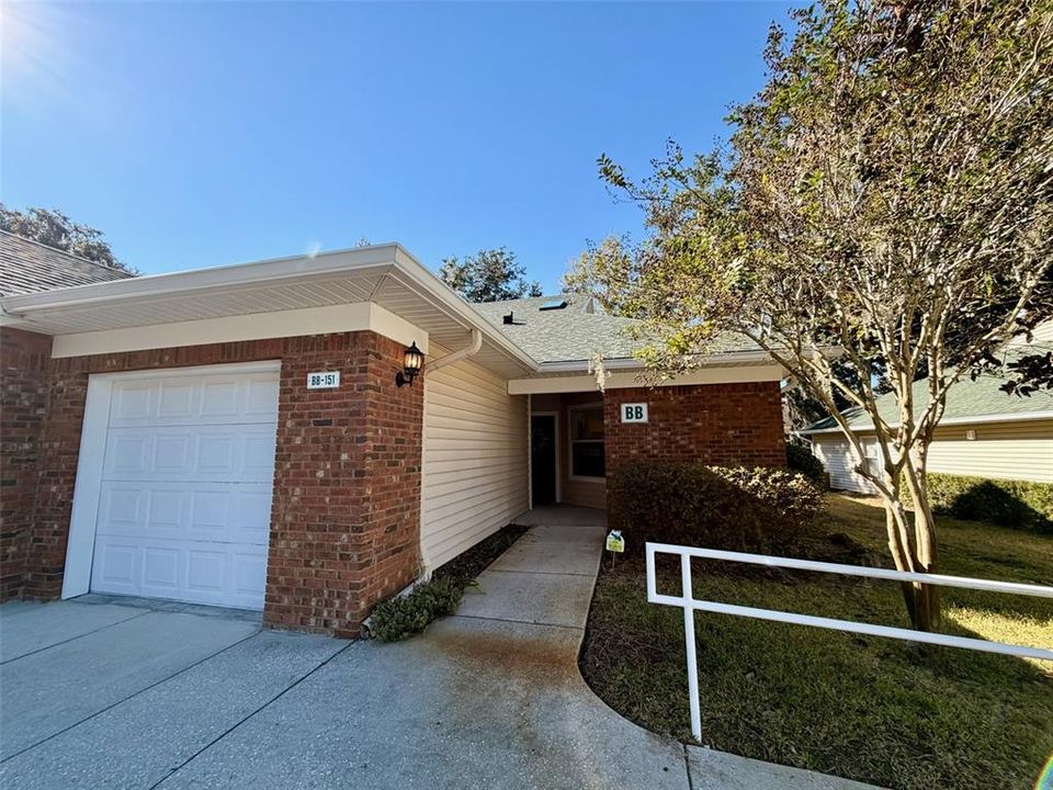 出租: $1,500 (2 贝兹, 2 浴室, 1293 平方英尺)