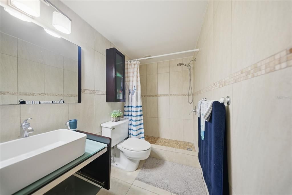 For Sale: $450,000 (3 beds, 2 baths, 1391 Square Feet)