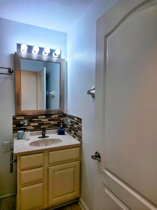 For Sale: $715,000 (4 beds, 3 baths, 2184 Square Feet)