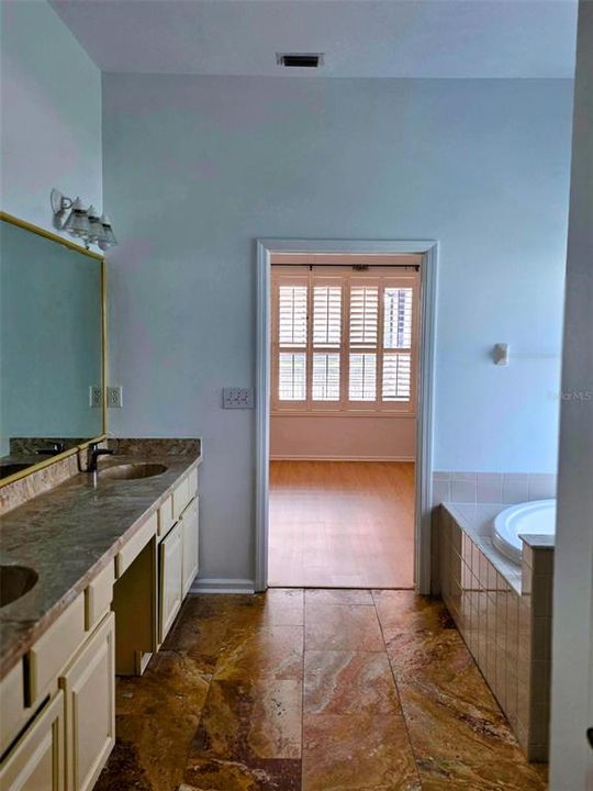 For Sale: $715,000 (4 beds, 3 baths, 2184 Square Feet)