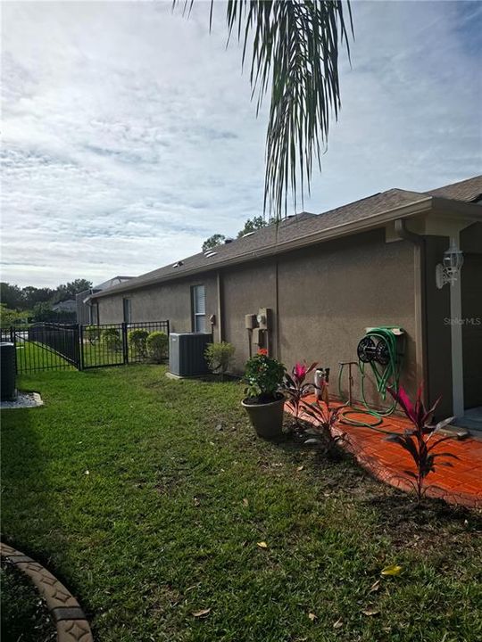 For Sale: $715,000 (4 beds, 3 baths, 2184 Square Feet)