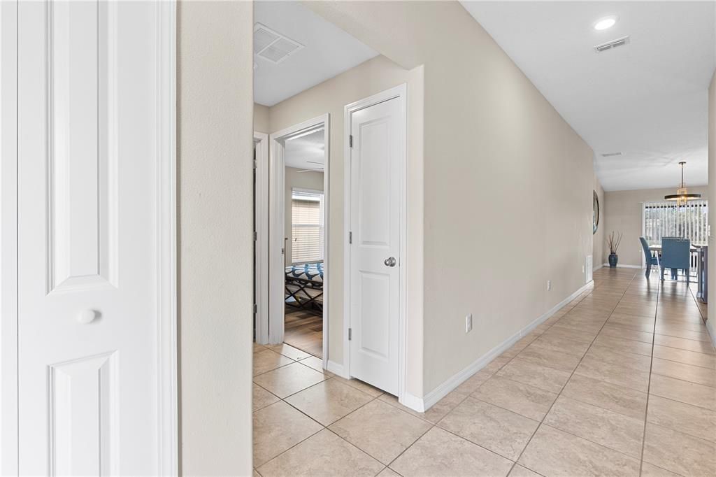 For Rent: $2,500 (3 beds, 2 baths, 1561 Square Feet)