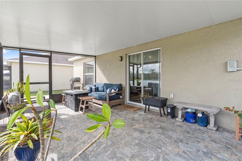 For Rent: $2,500 (3 beds, 2 baths, 1561 Square Feet)