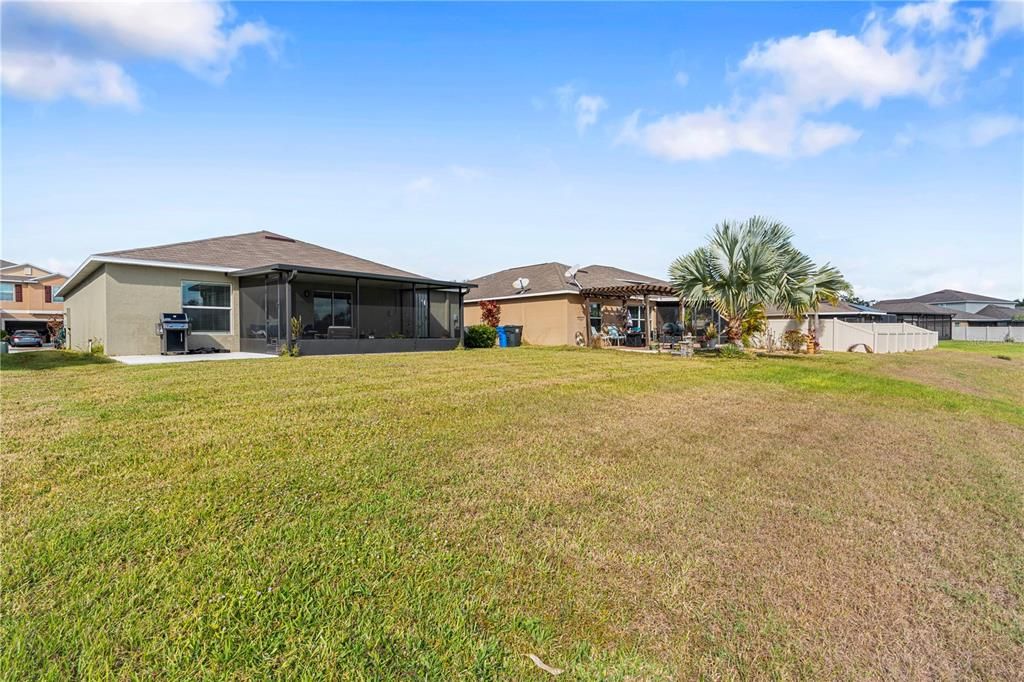 For Rent: $2,500 (3 beds, 2 baths, 1561 Square Feet)