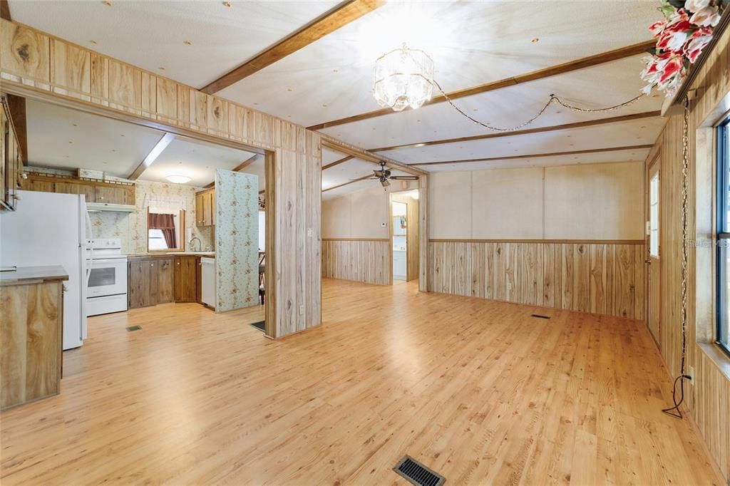 En Venta: $225,000 (3 camas, 2 baños, 1749 Pies cuadrados)