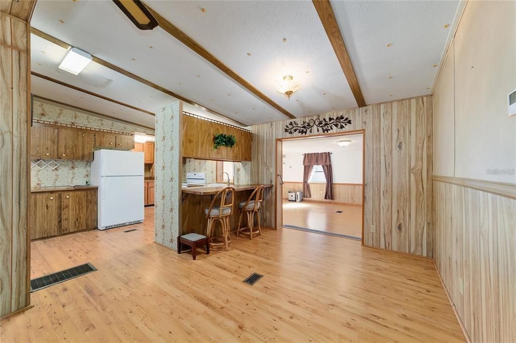 En Venta: $225,000 (3 camas, 2 baños, 1749 Pies cuadrados)