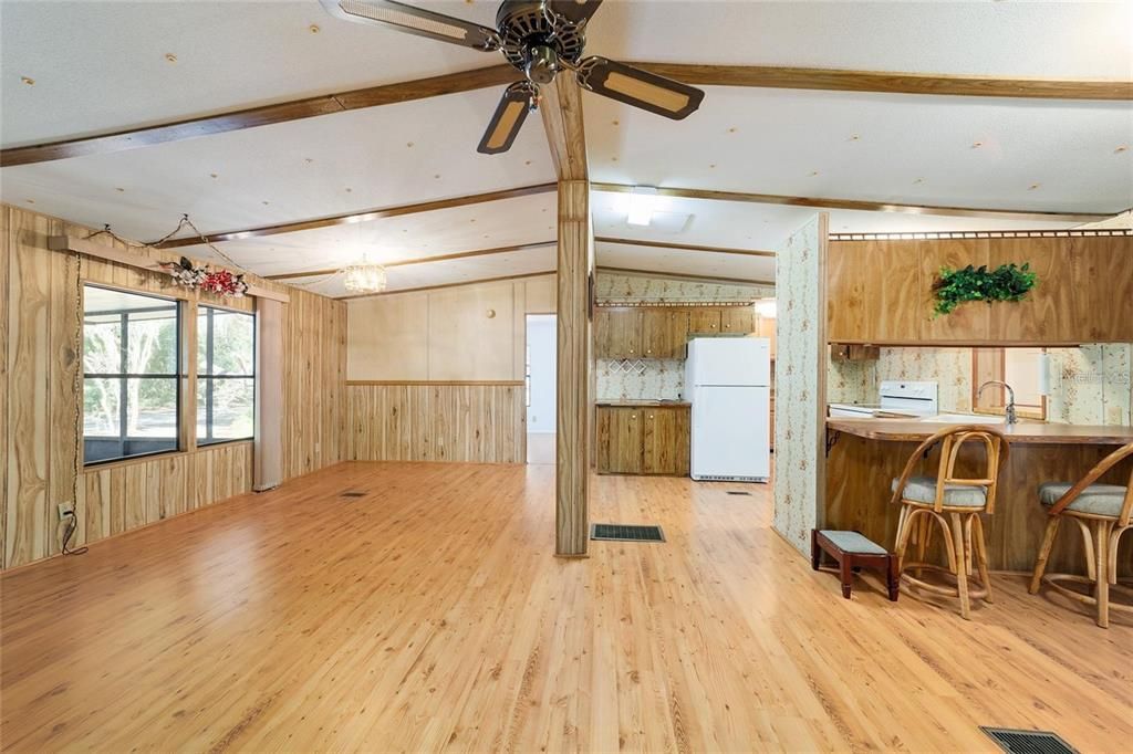 En Venta: $225,000 (3 camas, 2 baños, 1749 Pies cuadrados)