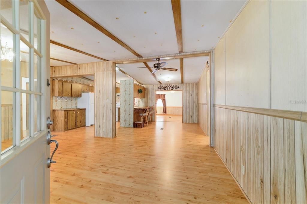 En Venta: $225,000 (3 camas, 2 baños, 1749 Pies cuadrados)