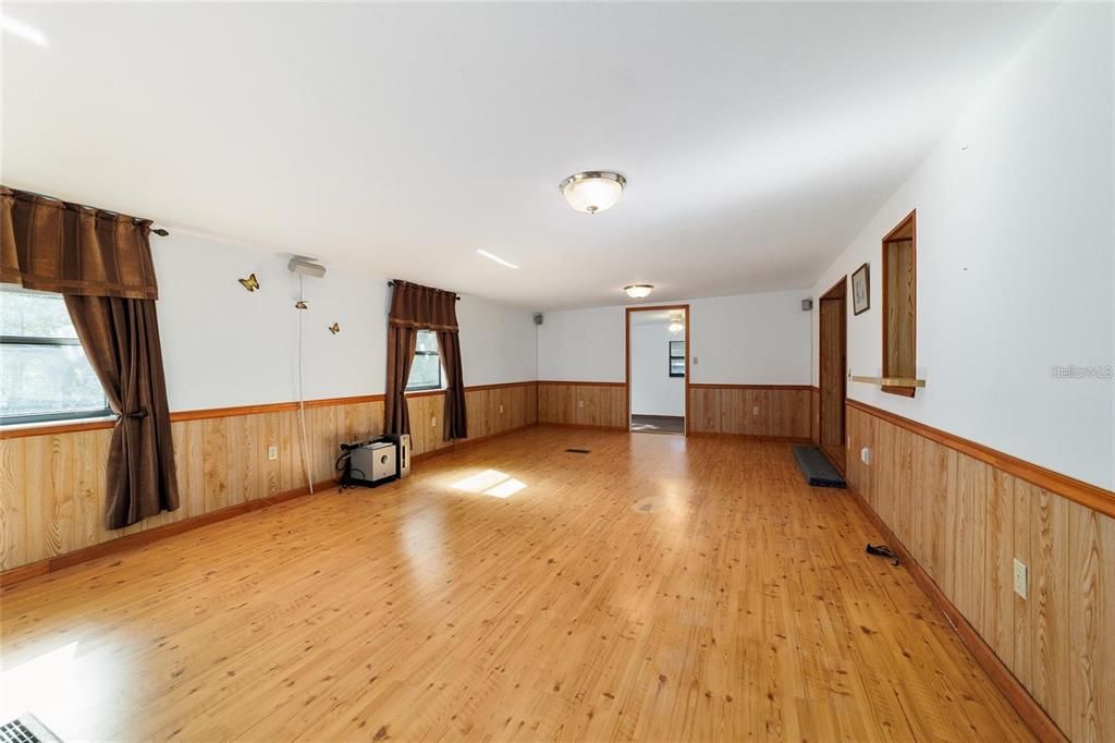 En Venta: $225,000 (3 camas, 2 baños, 1749 Pies cuadrados)