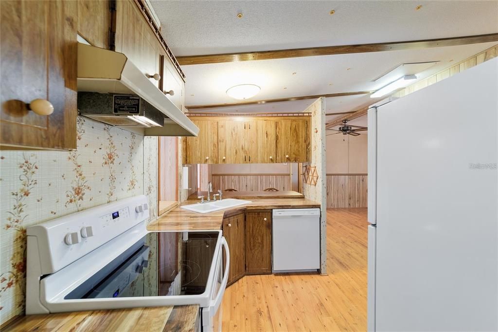 En Venta: $225,000 (3 camas, 2 baños, 1749 Pies cuadrados)