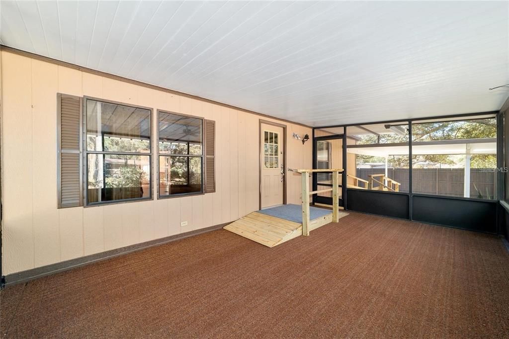 En Venta: $225,000 (3 camas, 2 baños, 1749 Pies cuadrados)