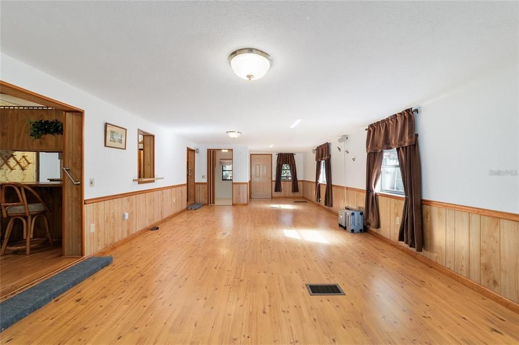 En Venta: $225,000 (3 camas, 2 baños, 1749 Pies cuadrados)