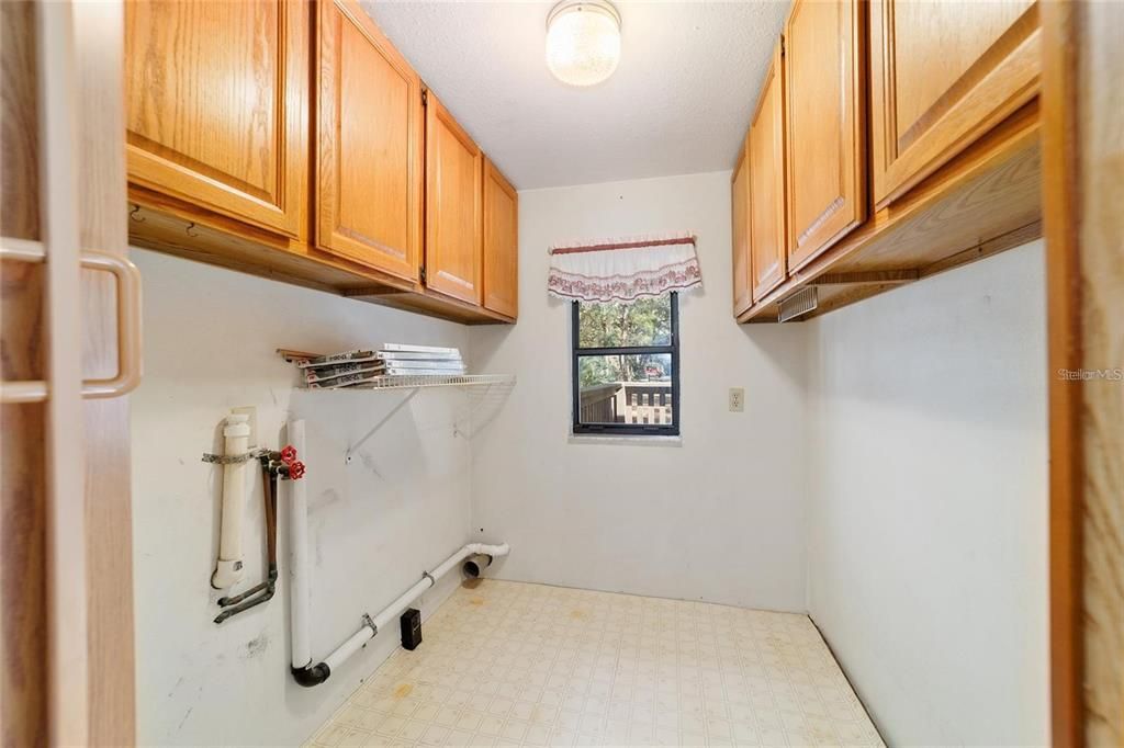 En Venta: $225,000 (3 camas, 2 baños, 1749 Pies cuadrados)