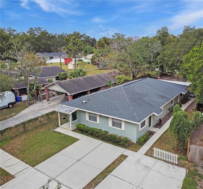 出租: $1,295 (2 贝兹, 1 浴室, 1054 平方英尺)