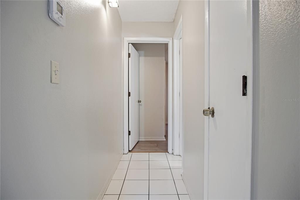 出租: $1,295 (2 贝兹, 1 浴室, 1054 平方英尺)