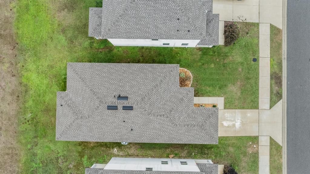 For Sale: $285,000 (3 beds, 2 baths, 1279 Square Feet)