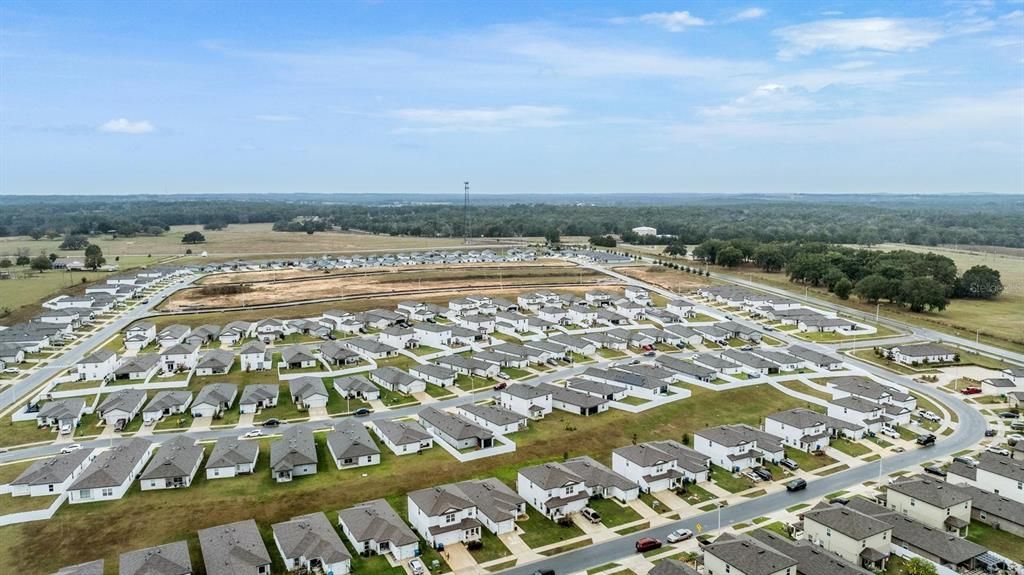 For Sale: $285,000 (3 beds, 2 baths, 1279 Square Feet)