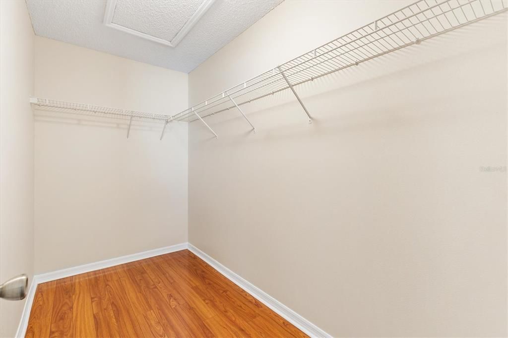 For Sale: $339,000 (3 beds, 2 baths, 1392 Square Feet)