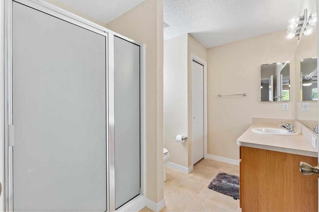 For Sale: $339,000 (3 beds, 2 baths, 1392 Square Feet)