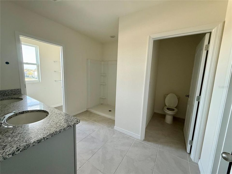 For Sale: $469,900 (5 beds, 3 baths, 2601 Square Feet)