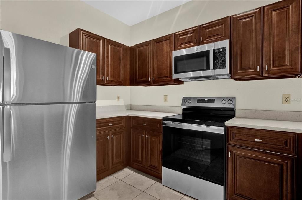 For Rent: $1,800 (2 beds, 2 baths, 1242 Square Feet)