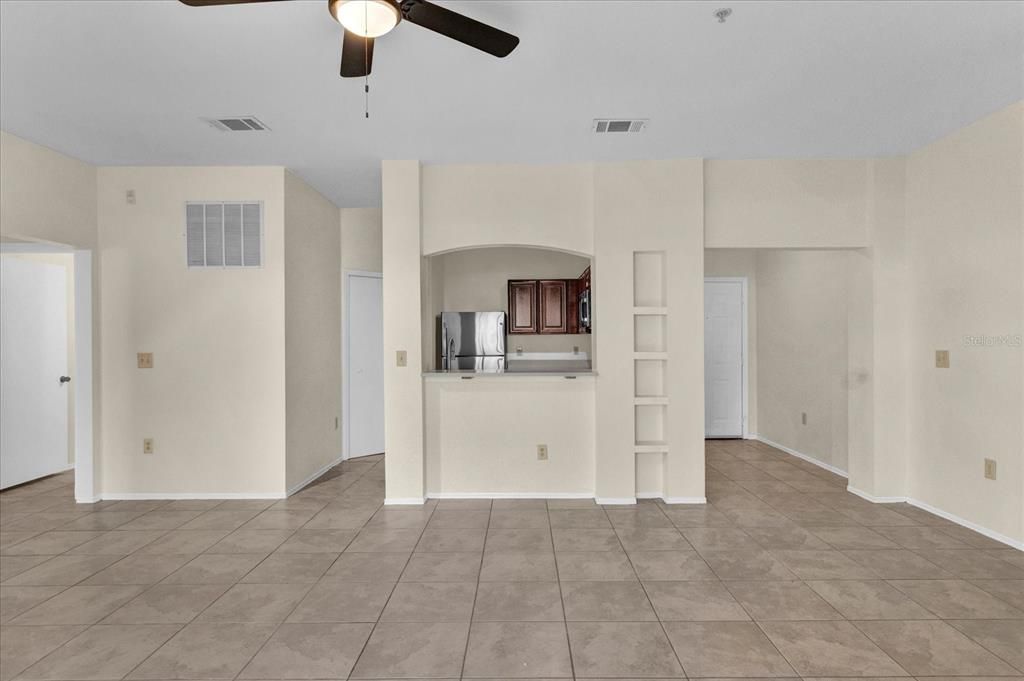 For Rent: $1,800 (2 beds, 2 baths, 1242 Square Feet)