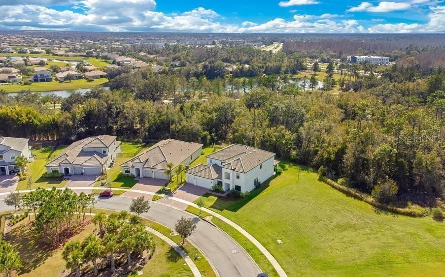 For Sale: $699,900 (5 beds, 3 baths, 4109 Square Feet)