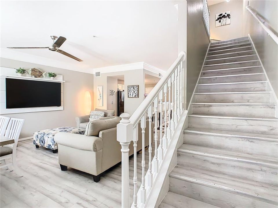 For Sale: $295,999 (2 beds, 2 baths, 1548 Square Feet)