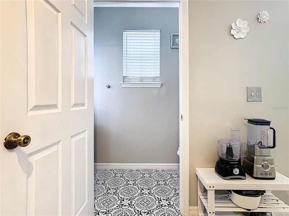 For Sale: $295,999 (2 beds, 2 baths, 1548 Square Feet)