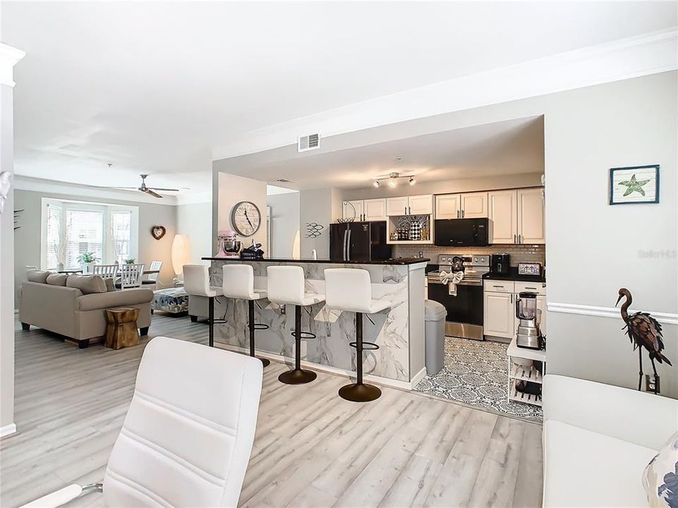 For Sale: $295,999 (2 beds, 2 baths, 1548 Square Feet)