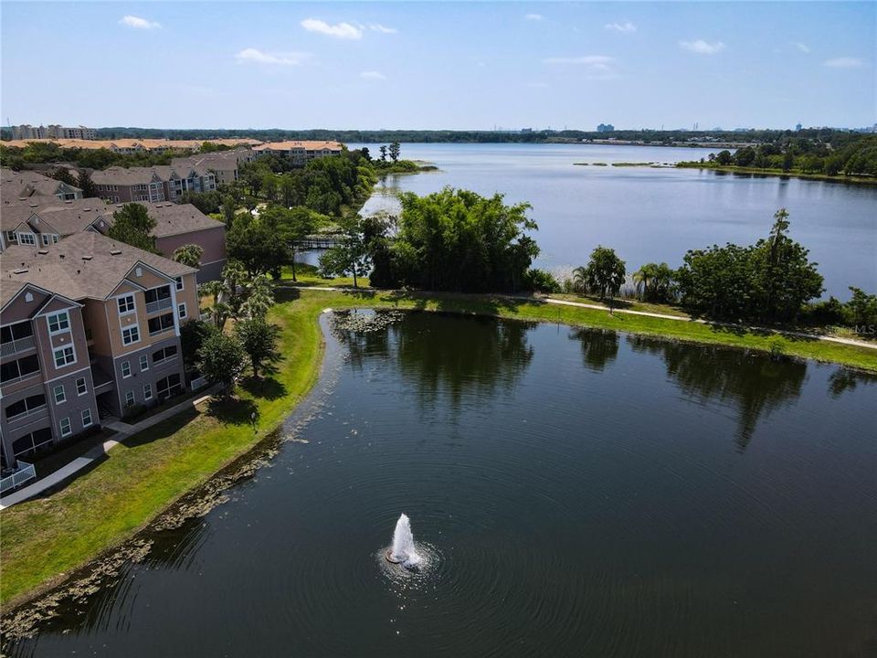 For Sale: $295,999 (2 beds, 2 baths, 1548 Square Feet)