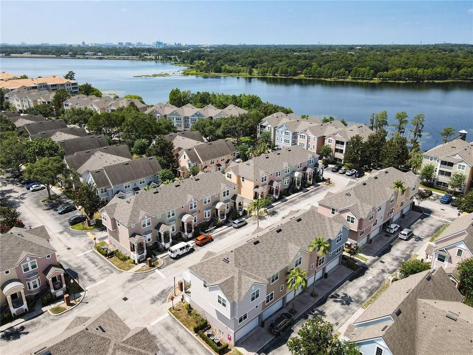 For Sale: $295,999 (2 beds, 2 baths, 1548 Square Feet)