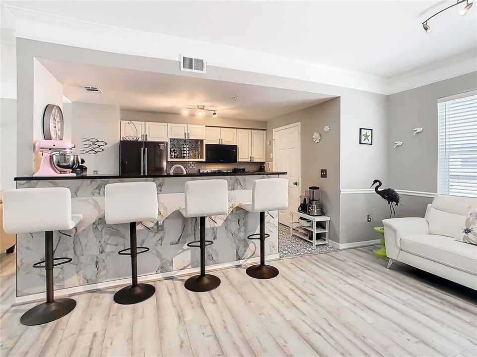 For Sale: $295,999 (2 beds, 2 baths, 1548 Square Feet)