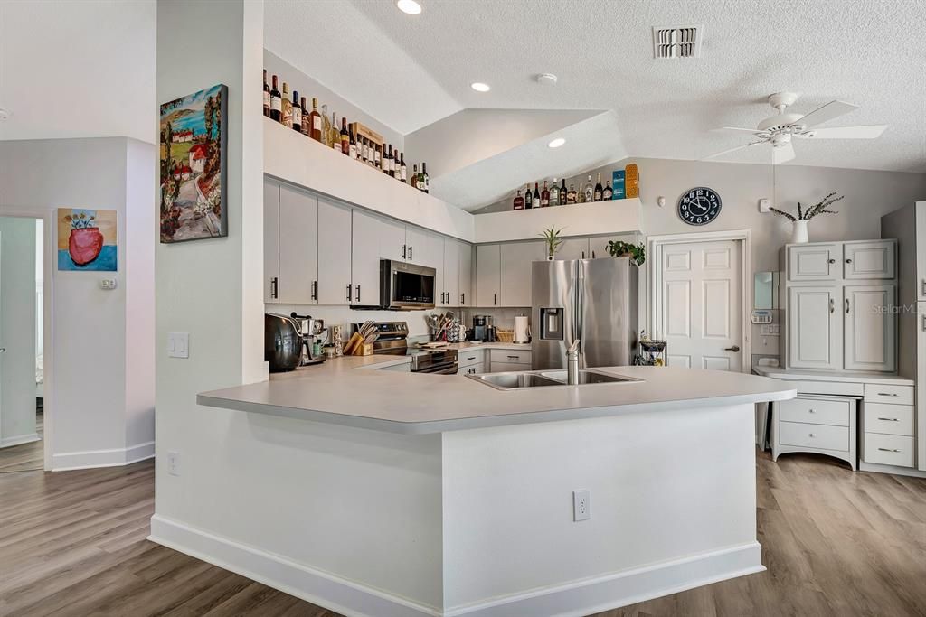 En Renta: $2,700 (3 camas, 2 baños, 1867 Pies cuadrados)