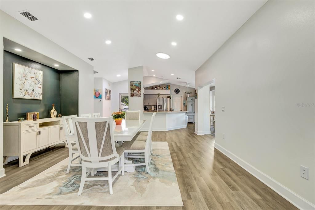 En Renta: $2,700 (3 camas, 2 baños, 1867 Pies cuadrados)