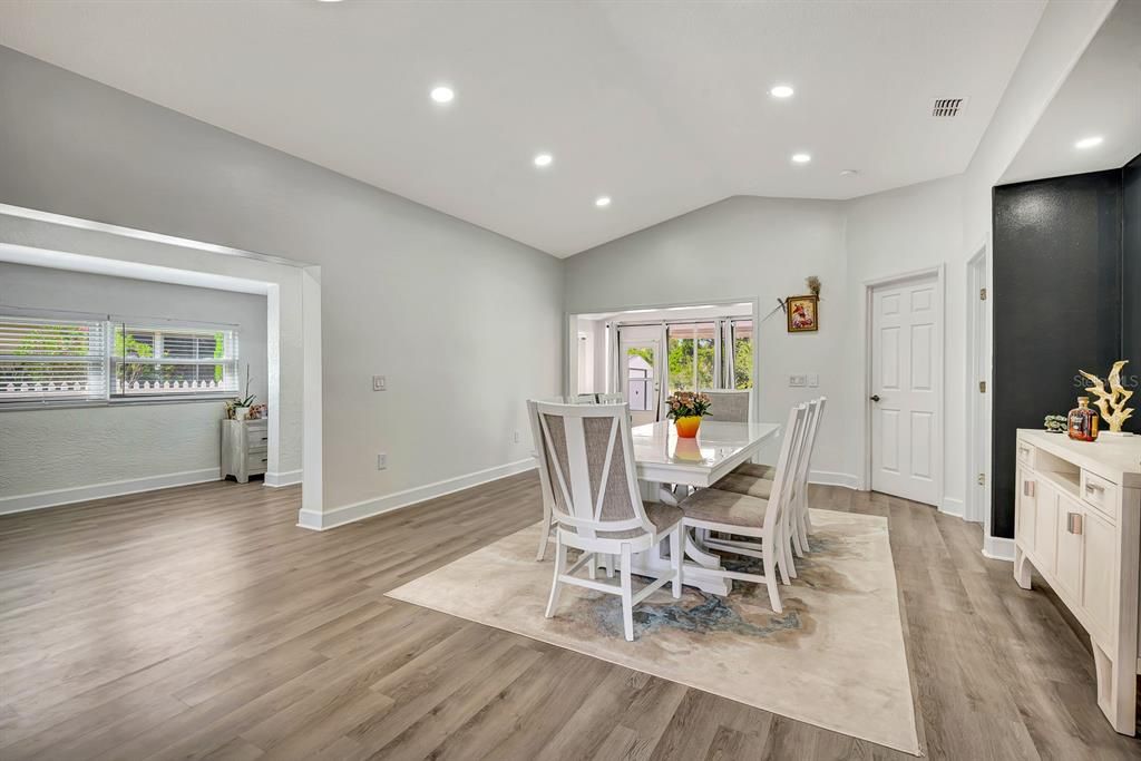 En Renta: $2,700 (3 camas, 2 baños, 1867 Pies cuadrados)