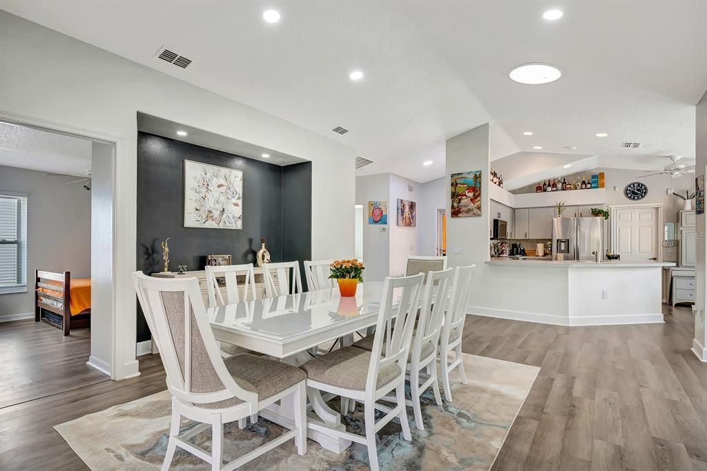 En Renta: $2,700 (3 camas, 2 baños, 1867 Pies cuadrados)