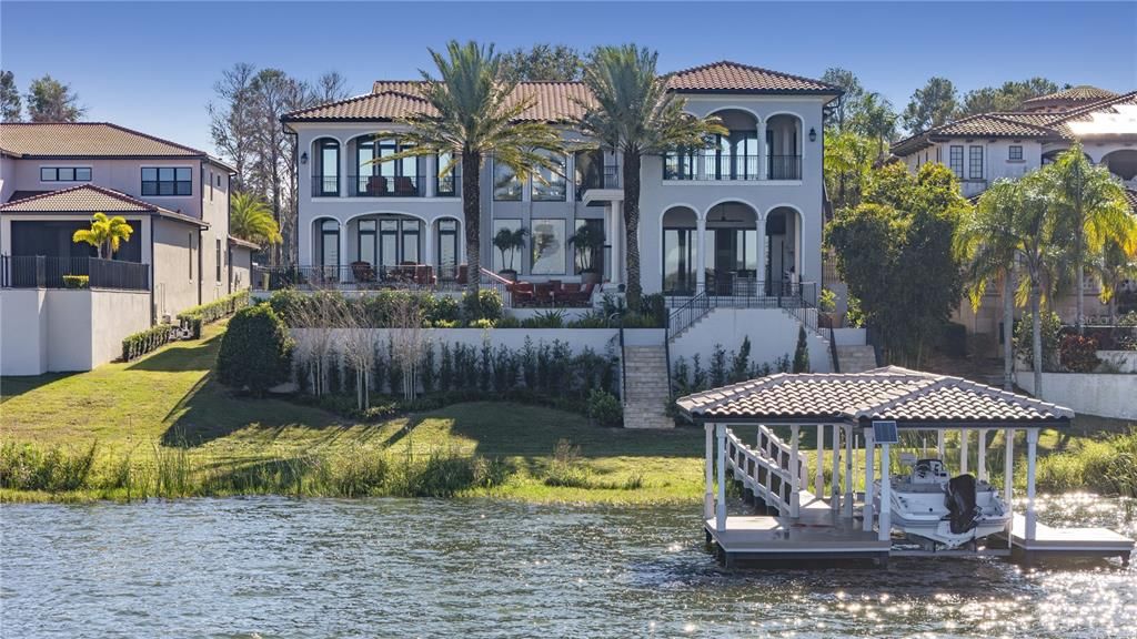 For Sale: $5,995,000 (6 beds, 6 baths, 10617 Square Feet)