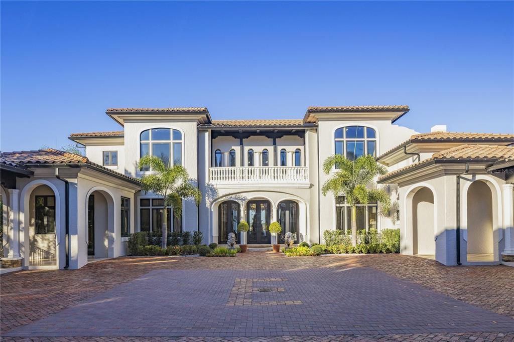 For Sale: $5,995,000 (6 beds, 6 baths, 10617 Square Feet)