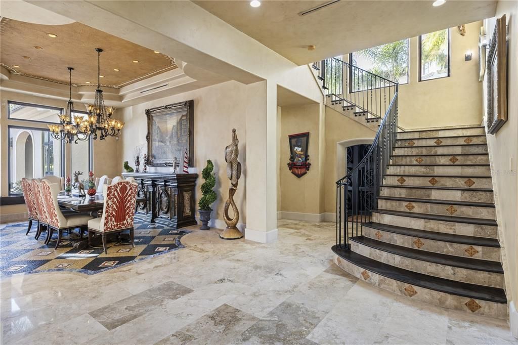 For Sale: $5,995,000 (6 beds, 6 baths, 10617 Square Feet)