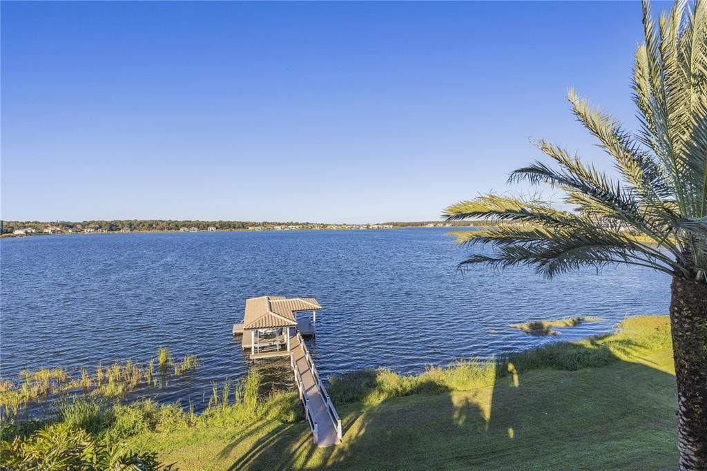 For Sale: $5,995,000 (6 beds, 6 baths, 10617 Square Feet)